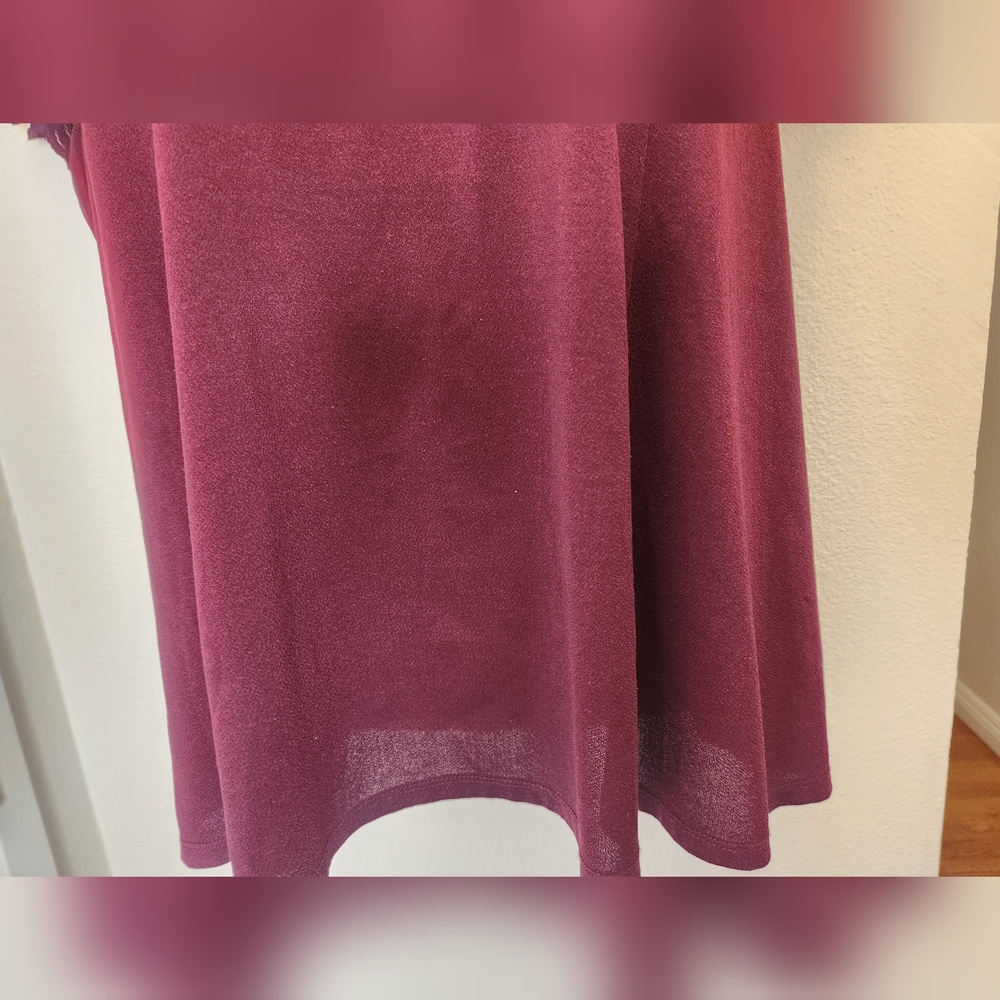 Torrid Burgundy Lace Fitted Blouse Short Sleeve - Picture 5 of 12